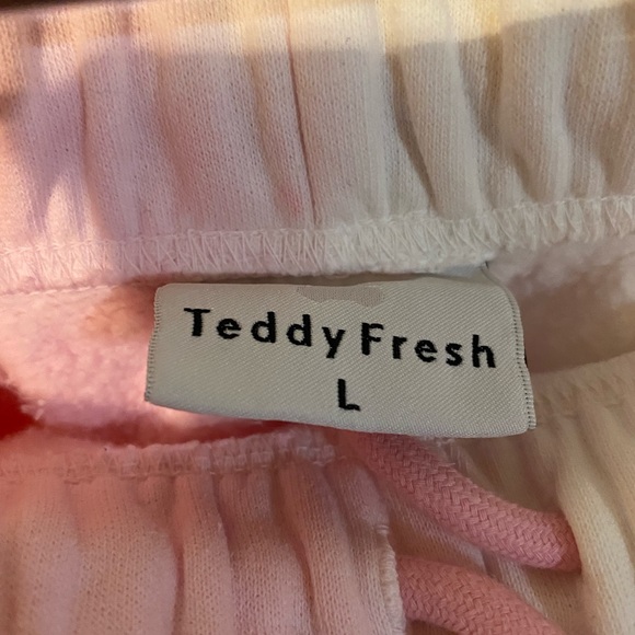 WAVY DIP DYE SHORTS - Picture 3 of 3